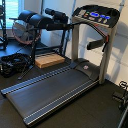 Landice L7 Treadmill Executive Edition (Free Delivery!)