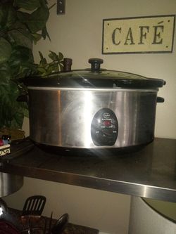 Slow cooker