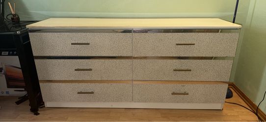 6 Dresser Drawer