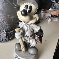 Mickey Mouse Bobble Head Figurine Football Walt Disney World RARE 8 1/2"