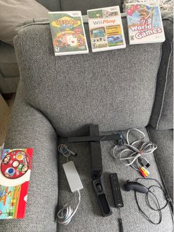 Wii w/ Super Mario