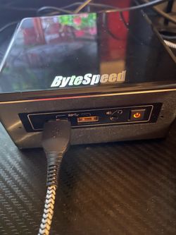 Intel nuc i3 for sale 250