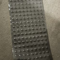 NEW NON SLIP BATH MAT