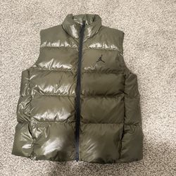 Nike Air Jordan Flight Therma-Fit Down-Fill Vest 