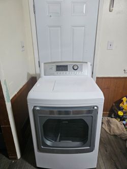 LG ELECTRIC DRYER XL CAPACITY GOOD CONDITION HEAVY DUTY DELIVERY AVAILABLE FOR EXTRA FEE