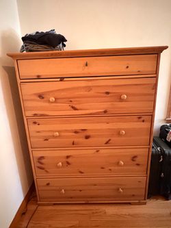 5-drawer dresser - Perfect Condition