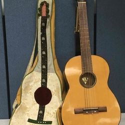 Vintage Noble Classical Acoustic Guitar