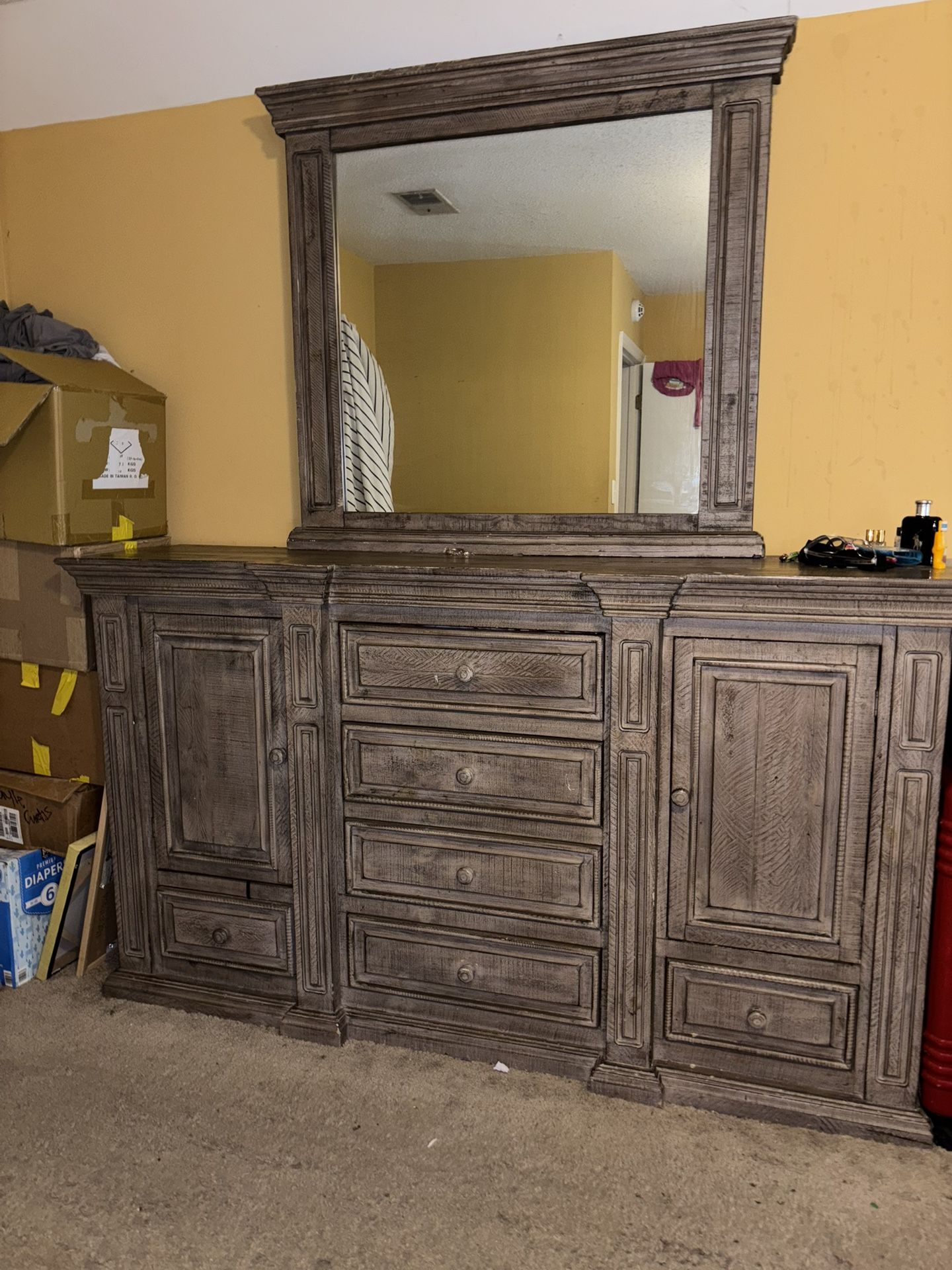Queen size Bedroom Set W/Adjustable Headboard (OBO)