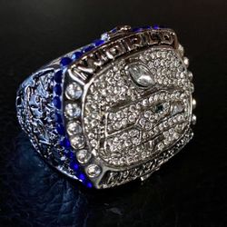  Seattle Seahawks 2013 CHAMPIONSHIP SUPERBOWL (Replica)RING!!