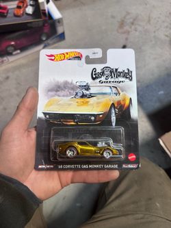 Hot Wheels Premium '68 Corvette Gas Monkey Garage