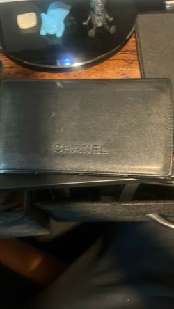Channel Glasses holder