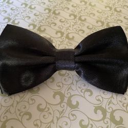 BOW TIE