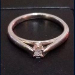 Valentines Diamond Ring