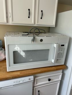 GE White Over the Range Microwave