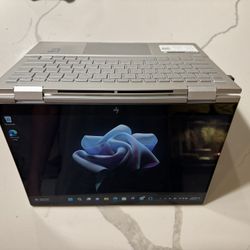 HP Envy X 360 Intel evo i7 2-in-1 lap top 13 In