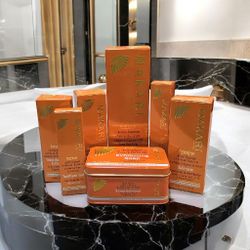 Makari Extreme Active Intense Tone Boosting Argan & Carrot Body Milk Ket set.