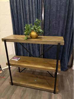 Sturdy 3 tier stand