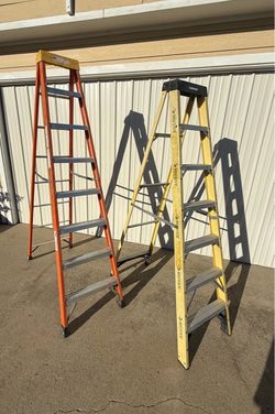 In Upland 91784. 2 fiberglass step ladders 300 lbs rated Sunset 8’ & Husky 6’ no cracks $165 cash in Upland 91784