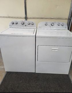 Whirlpool washer and dryer (delivery available)