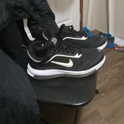 Nikes Size 10