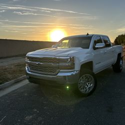2016 Chevy Silverado Lt 