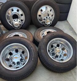 18" Chevy Silverado 3500 Dually Factory Wheels Tires
