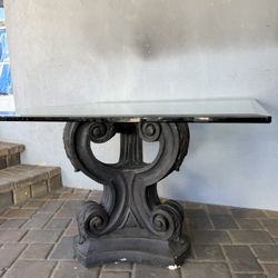 Glass Centerpiece table