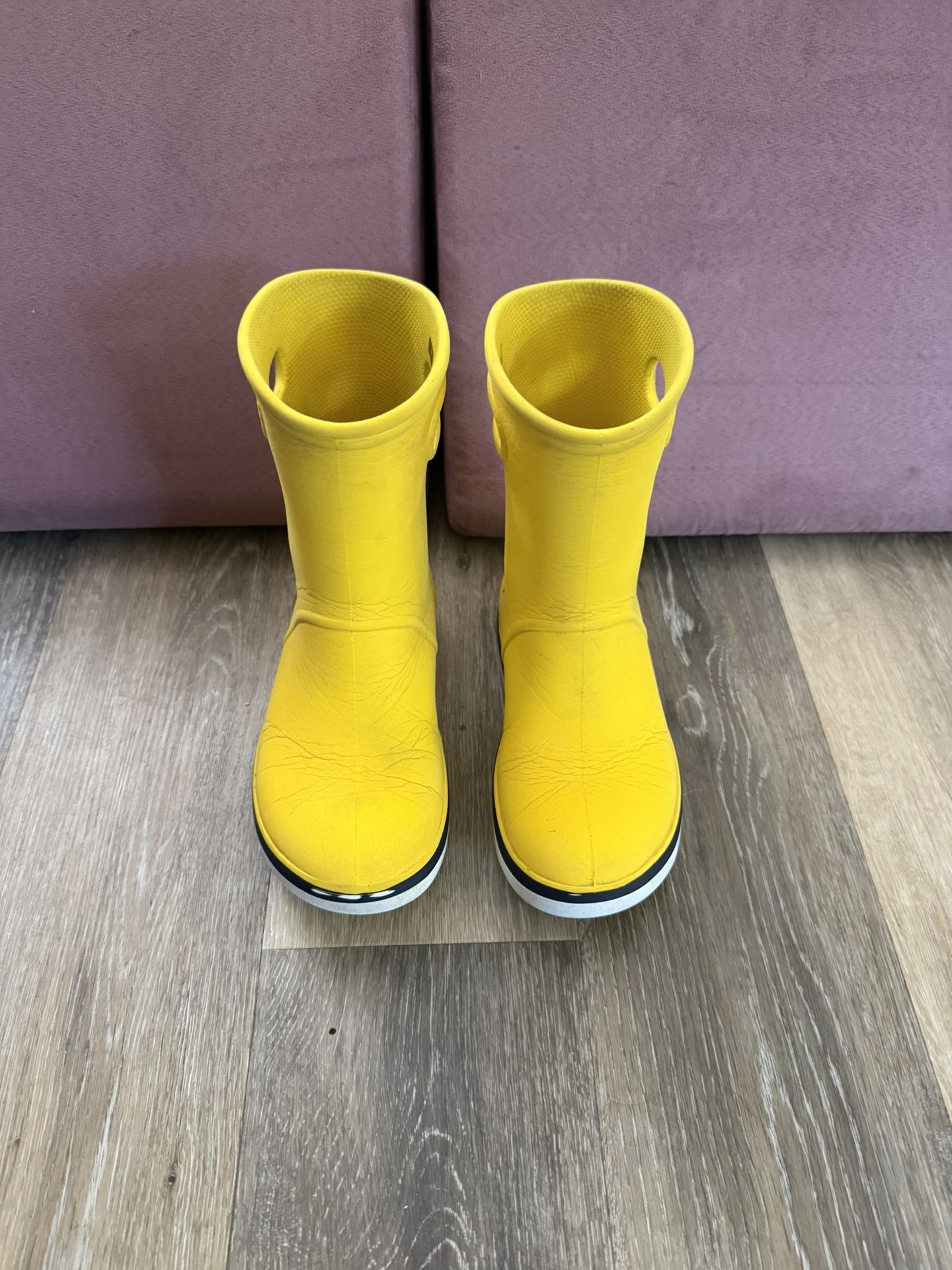 Size J1 - Big Kid’s Croc Rain Boot