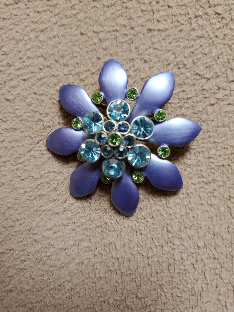 Vintage Glass Broach