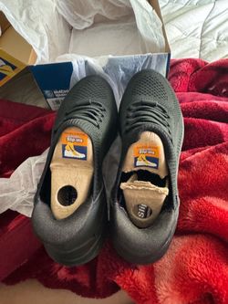 Schechers slip ins