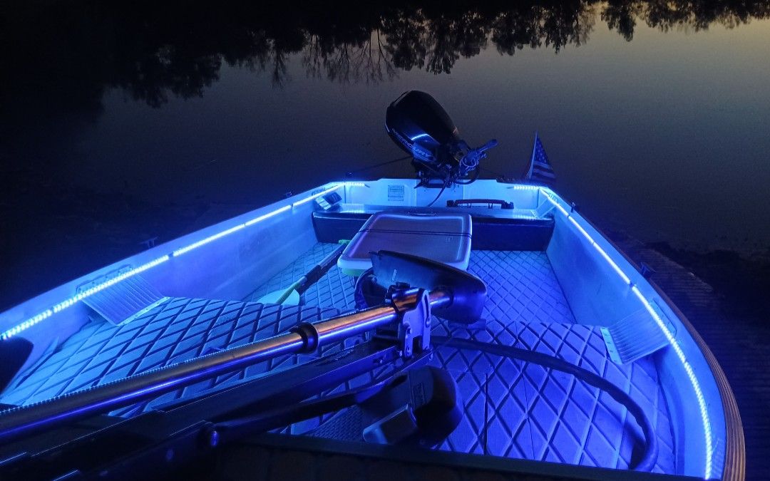2015 Mercury 15HP Boat