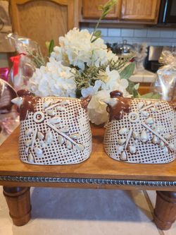 Small set of vintage chickens