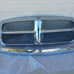 Grill/Wind Screen 2002 To 2005 Dodge 1500