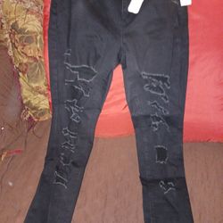 NEW Rue 21 Ladies Fashion JEANS $15 SIZE  16