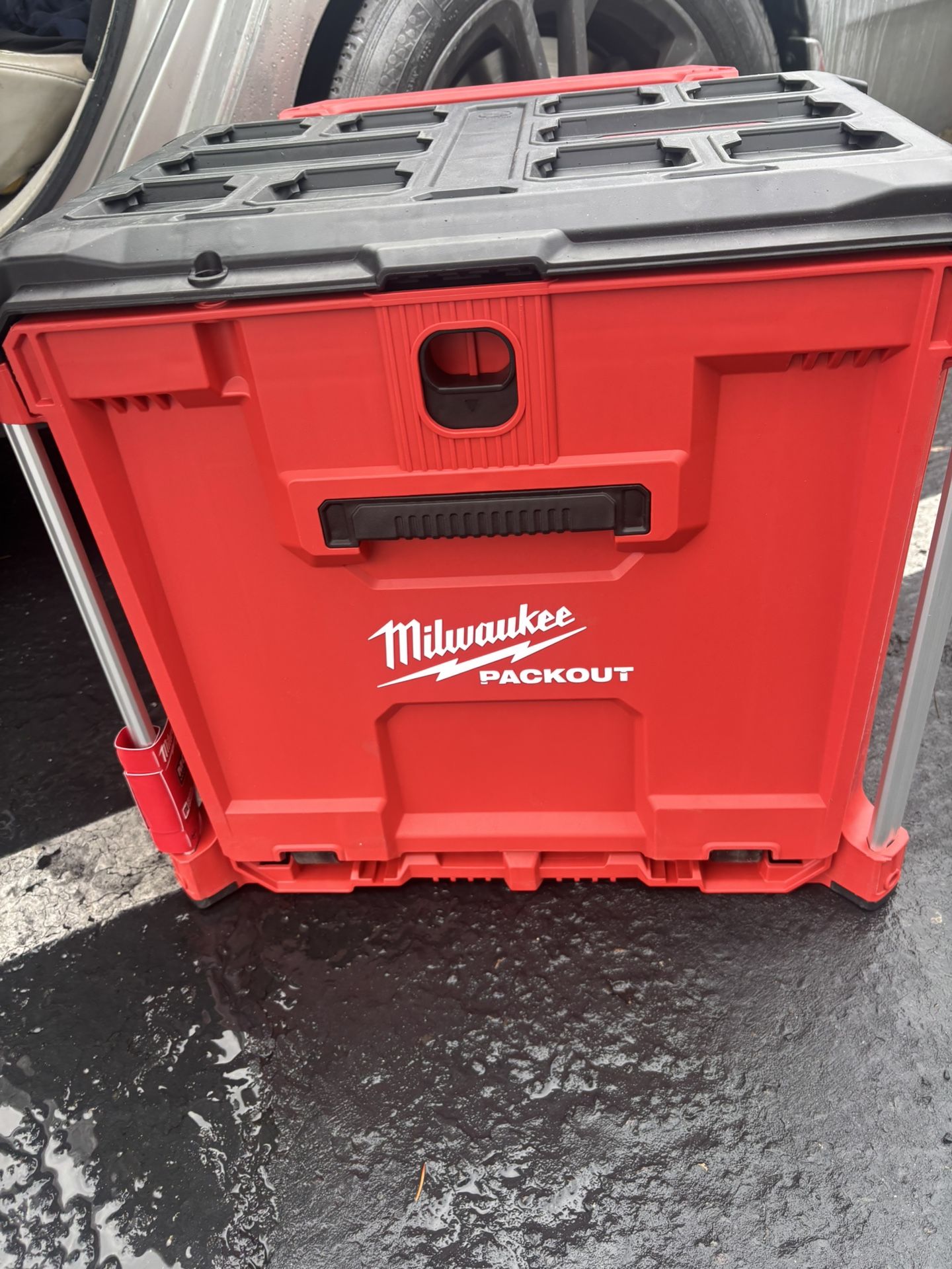 Milwaukee Pack out tool Box $140 Obo