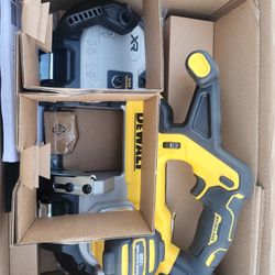 Dewalt Xr 20v Brushless New Band Saw $$250