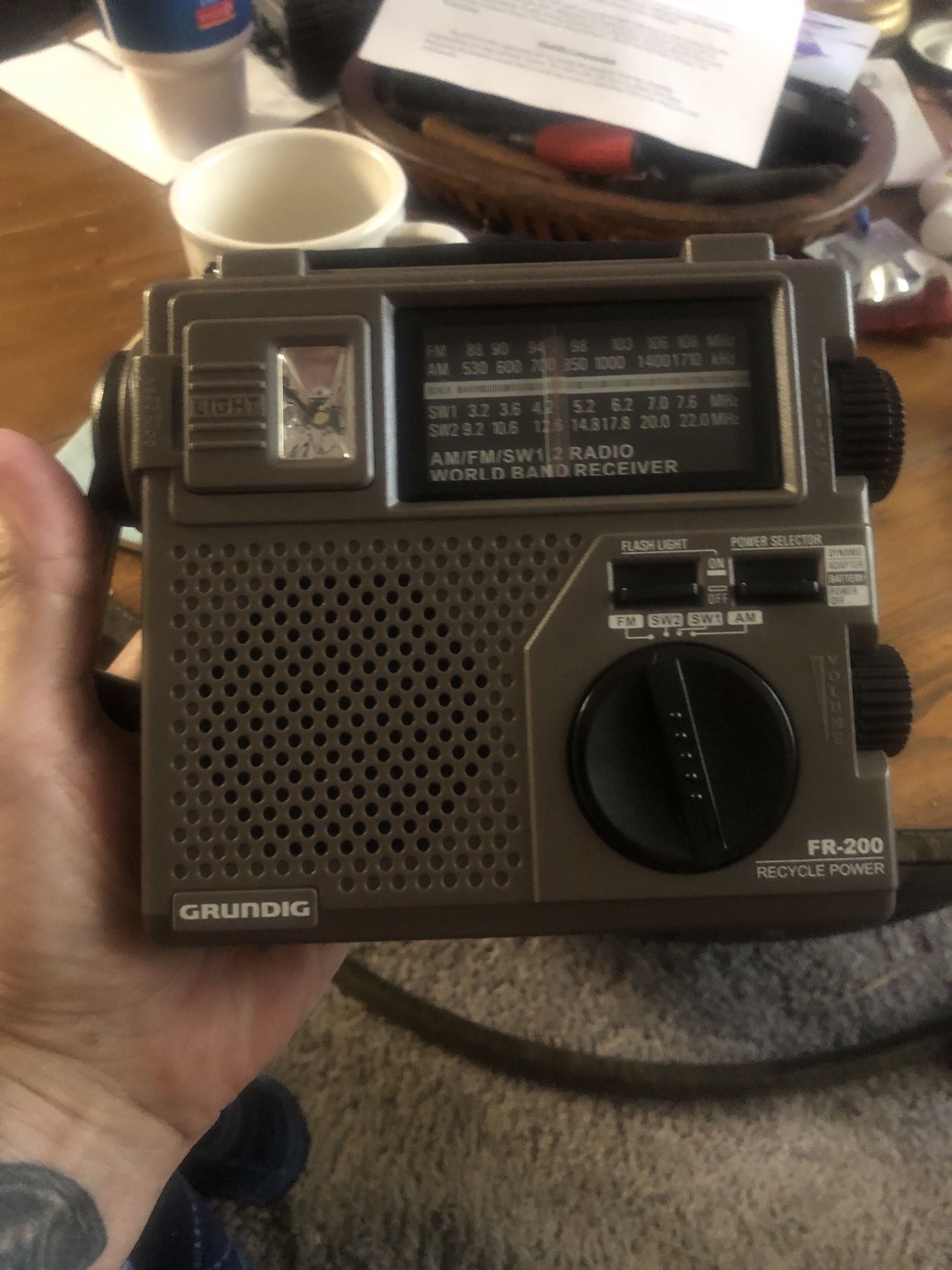 Grundig Emergency Radio/flashlight
