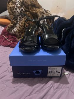 Black Heels Size 6
