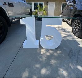 Quinceañera Table