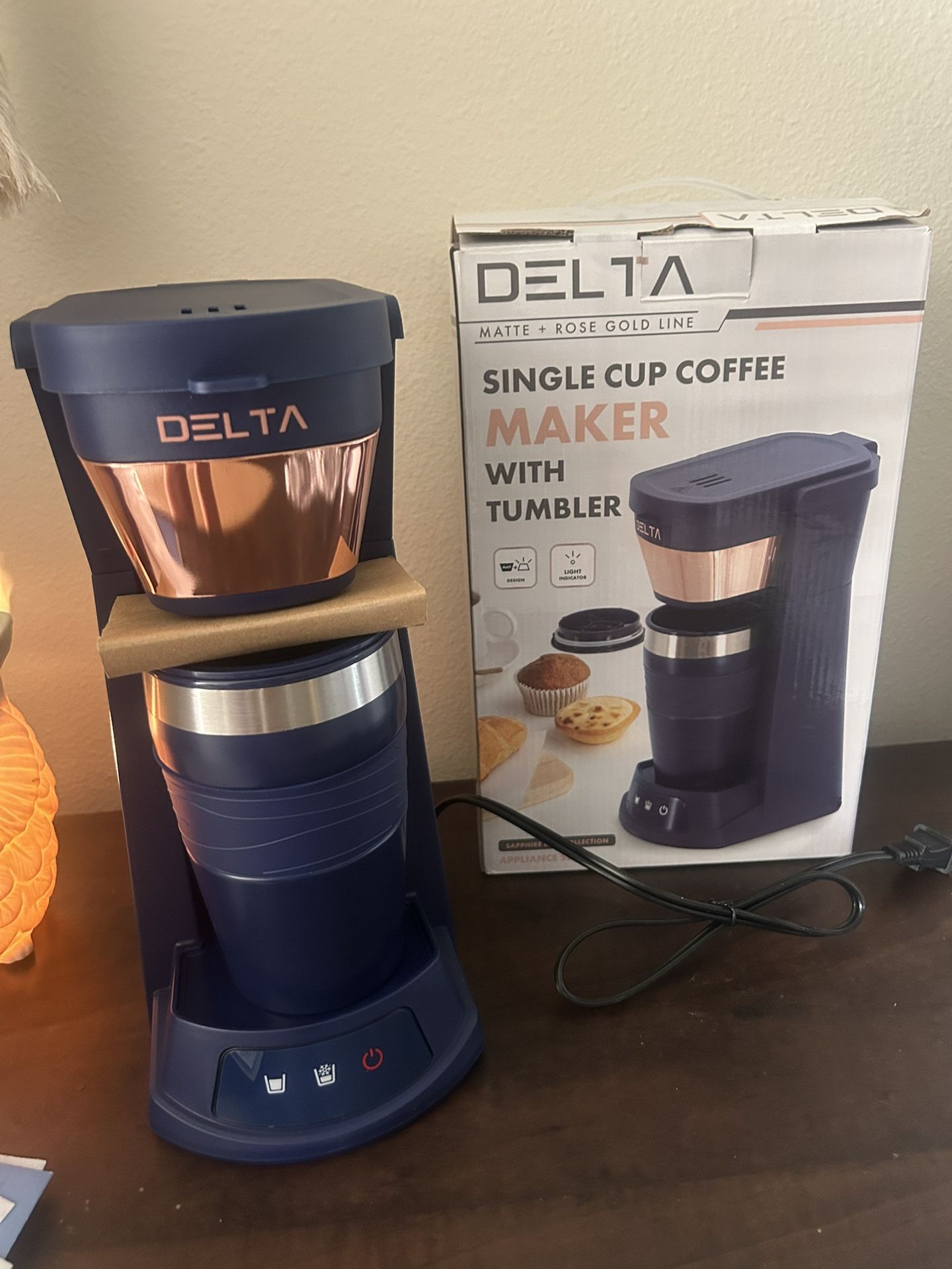 Delta Coffee Maker w/ tumbler