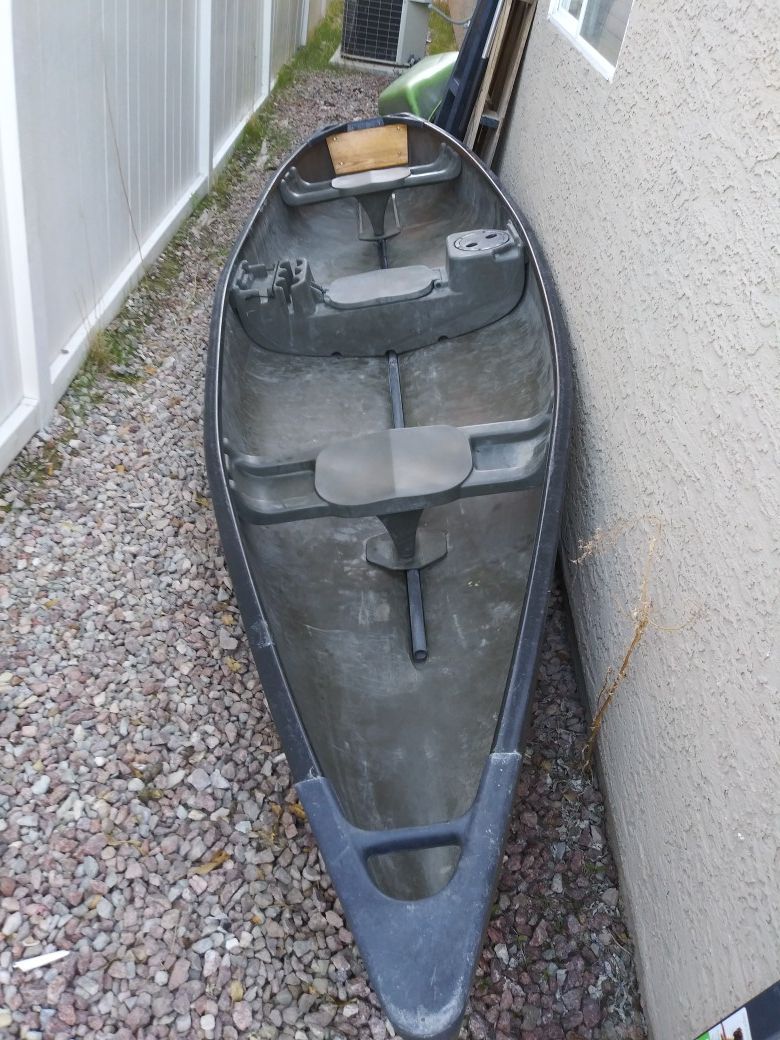 Old Town Rogue River Flat Back Canoe for Sale in North Las Vegas, NV