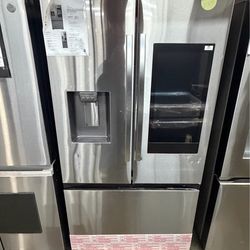 Samsung family hub refrigerator ice and water