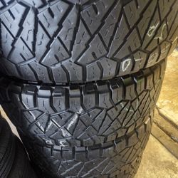 RIDGEGRAPPLER 35X12 50 18 (TIRE SET)