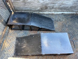 Steel car oil change ramps