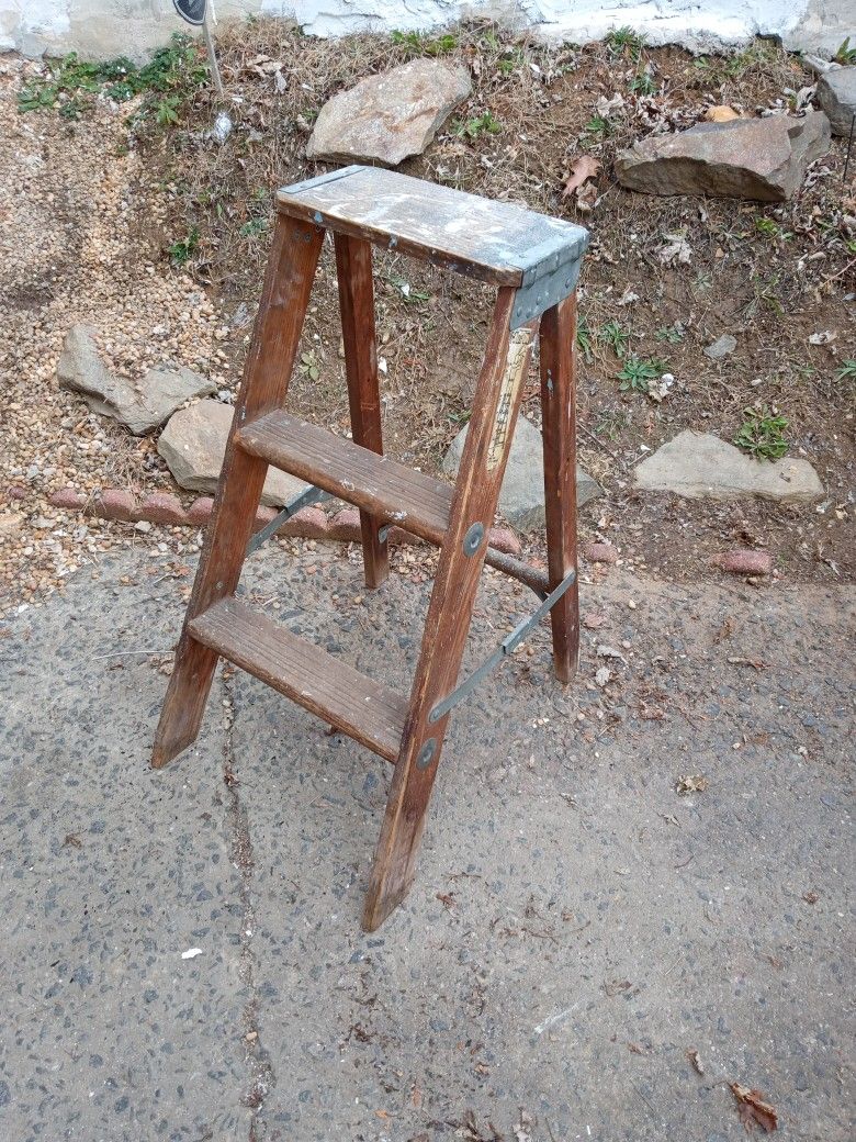 Step Ladder 