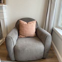 Swivel Arm Chair 