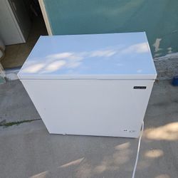 Magic Chef Freezer 
