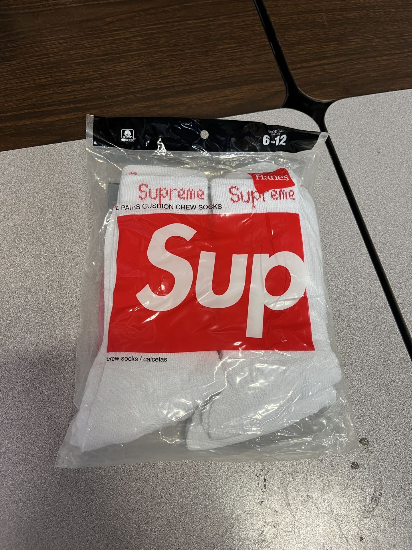 Supreme Hanes 4pack Socks Size 6-12