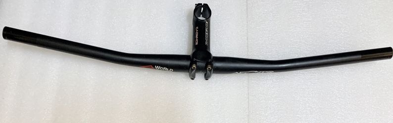 Azonic World Force Road/Fixie and Mountain bike handlebar. Including RaceFace Stem. Good condition.