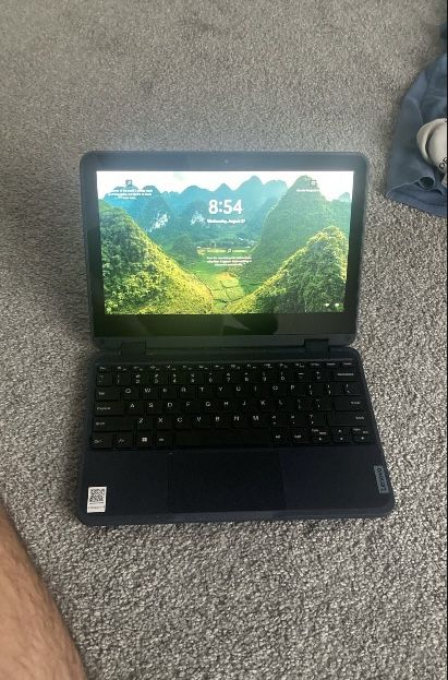 Lenovo 500w Gen 3 Laptop/tablet